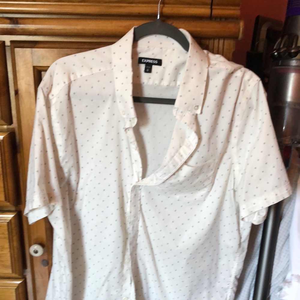 Express Cotton/Nylon blend short sleeve button down shirt.